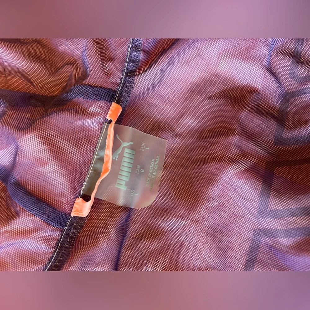 Puma Windbreaker - Picture 3 of 4